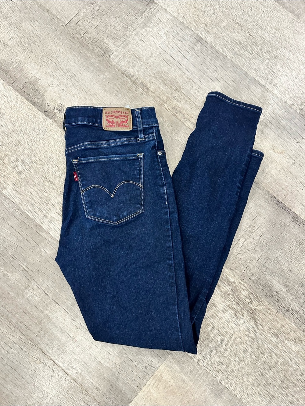 Levi's Women's Skinny Jeans in Deep Indigo